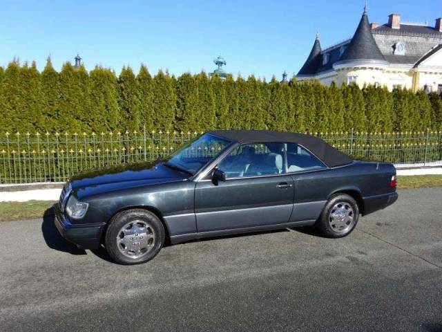 Mercedes-Benz 320 CE