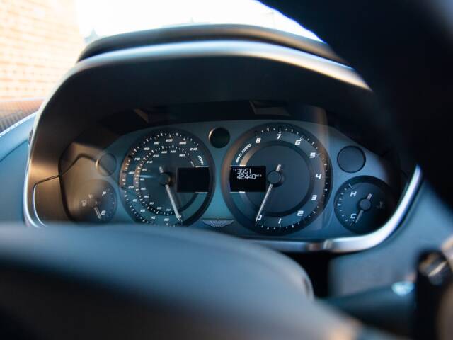 Aston Martin Vanquish
