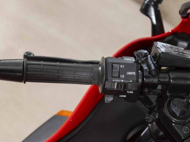 Kawasaki GPz 1000RX