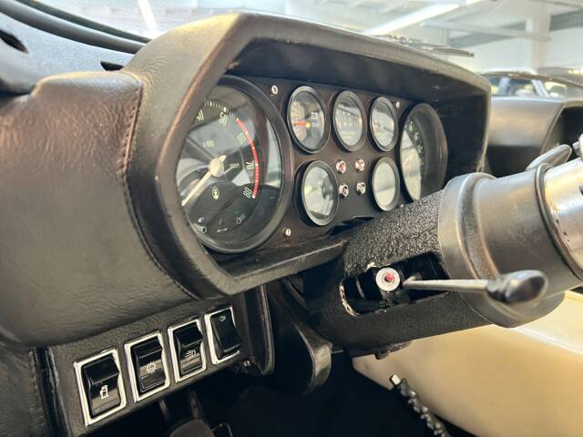 Maserati Indy 4200