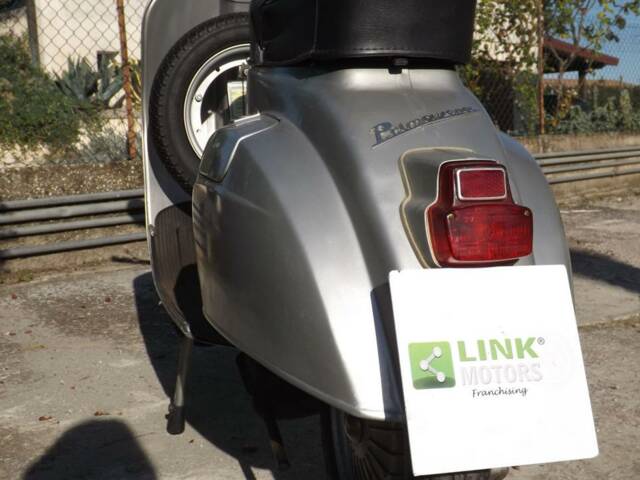 Piaggio Vespa 125 Primavera