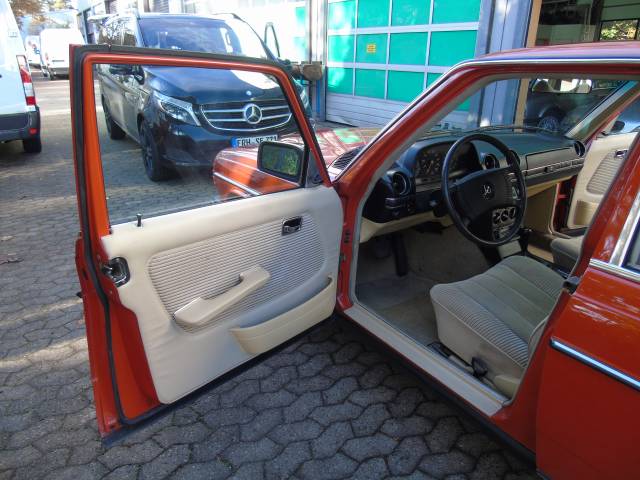 Mercedes-Benz 250 lang