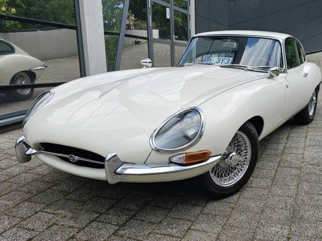 Jaguar E-Type 4.2