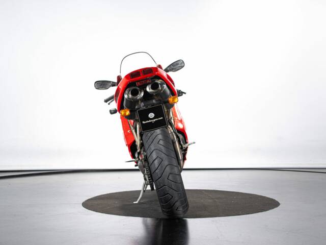 Ducati 916