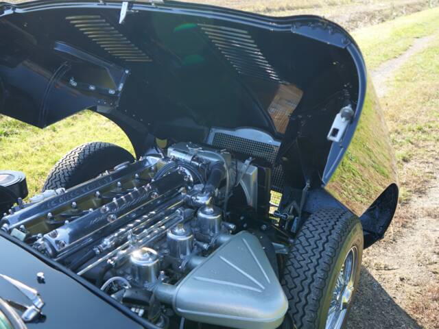 Jaguar E-Type 3.8