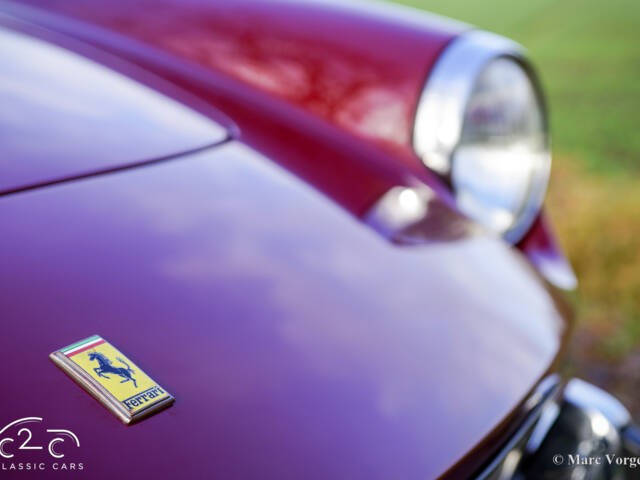 Ferrari 330 GT 2+2