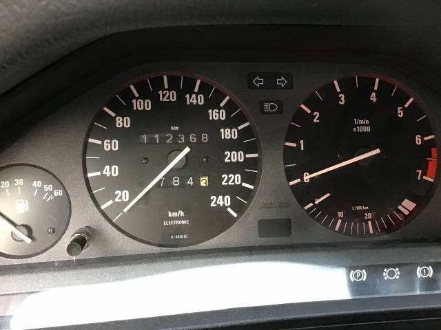 BMW 320i
