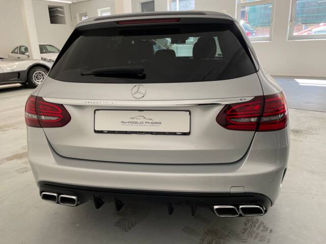 Mercedes-Benz C 63 AMG T