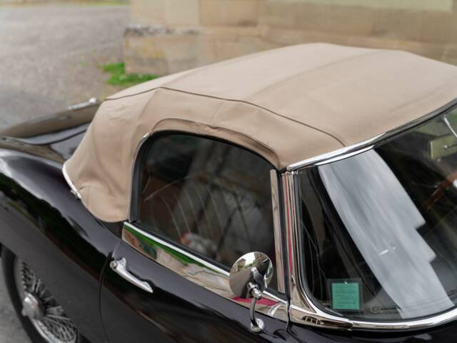 Jaguar E-Type 4.2