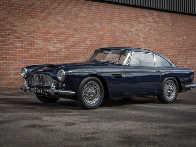 Image 1/72 of Aston Martin DB 4 (1962)