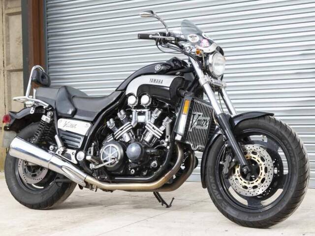 Yamaha V-Max 1200