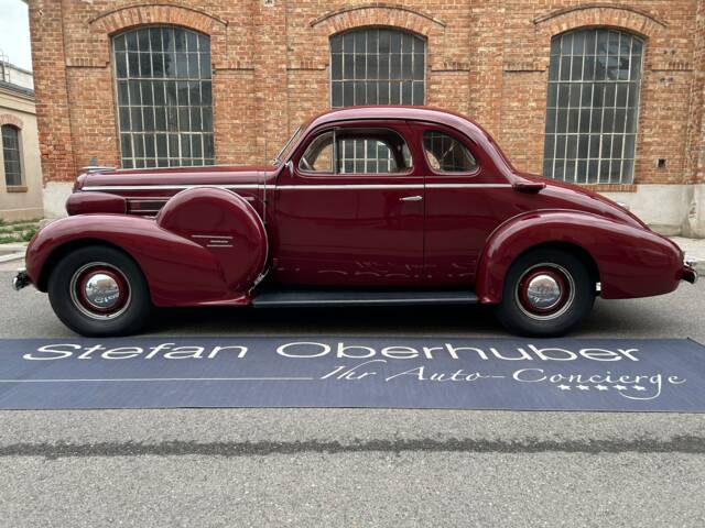 Oldsmobile F-Series Business Coupe