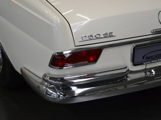 Mercedes-Benz 250 SE