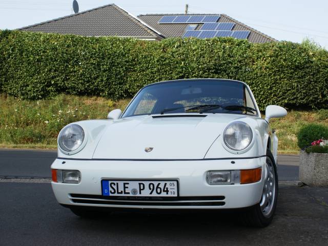 Porsche 911 Carrera 4