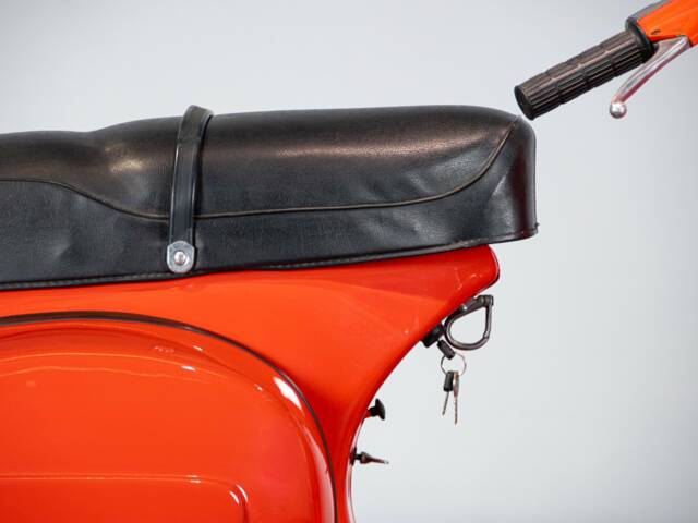 Piaggio Vespa 200 Rally