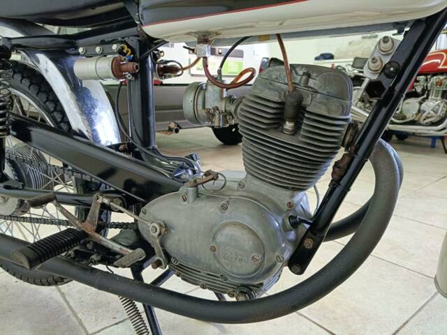 Moto Morini Corsaro 125