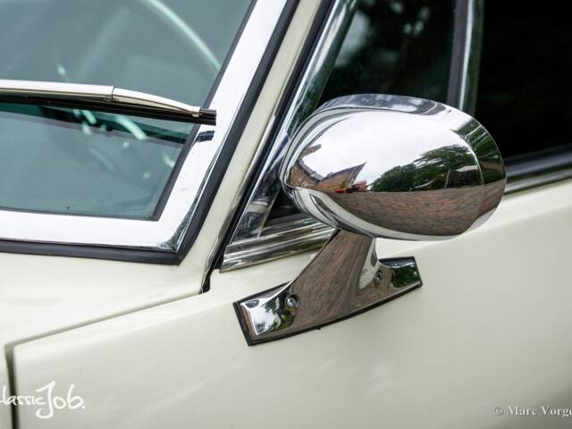 Jensen Interceptor MK III