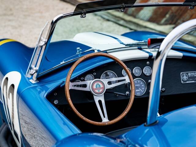 AC Cobra 427