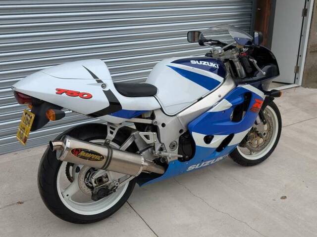 Suzuki GSX-R 750