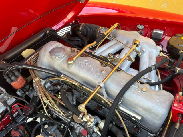 Mercedes-Benz 230 SL