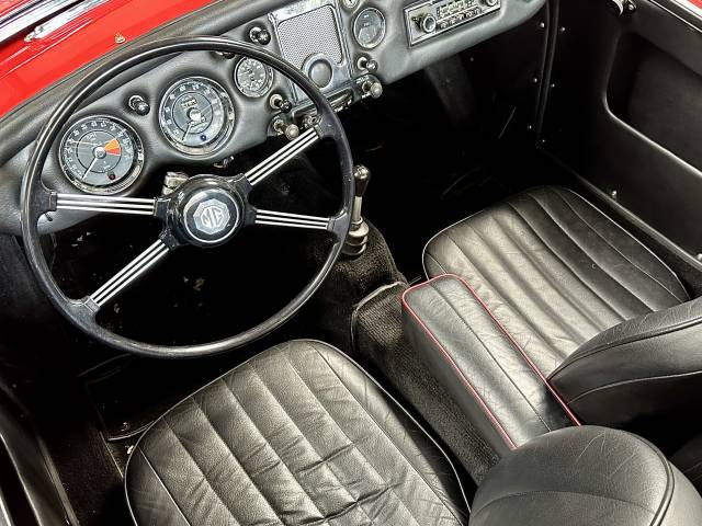 MG MGA 1600