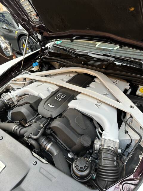 Aston Martin Rapide S