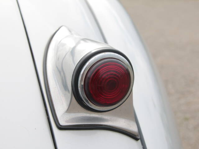 Jaguar XK 120 FHC