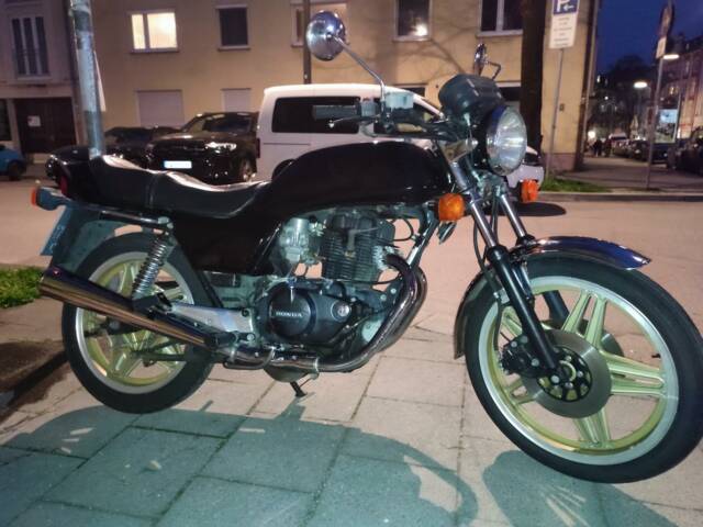 Honda CB 400 N