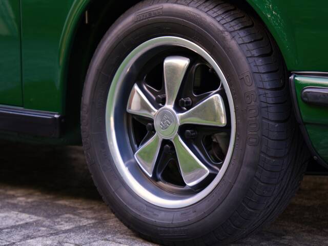 Porsche 911 2.4 T