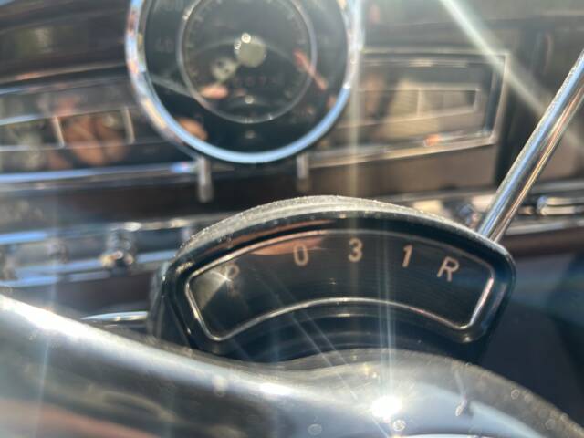Mercedes-Benz 300 d
