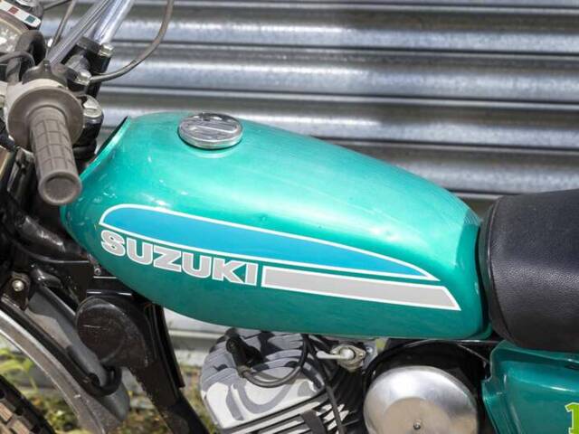 Suzuki TS 100