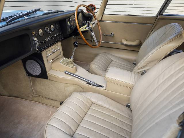 Jaguar E-Type 4.2