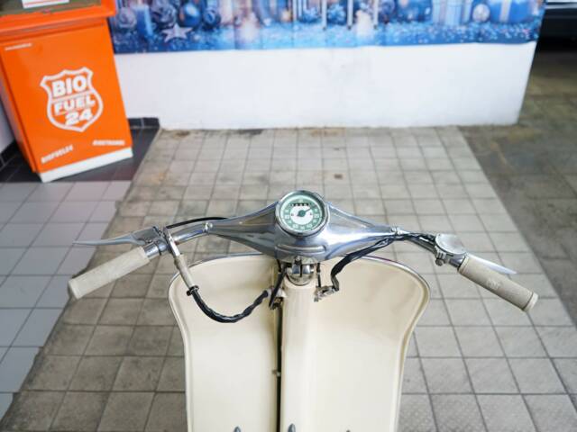 Hoffmann Vespa 125 HB