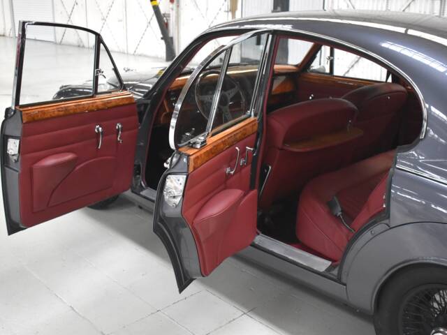 Jaguar Mk II 3.8