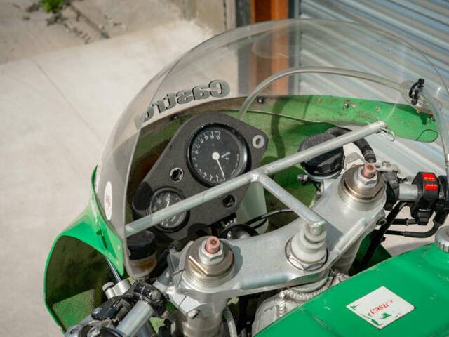 Honda VFR 750R RC 30