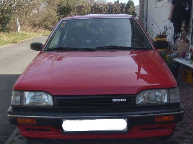 Bild 1/16 von Mazda 323 1.5 GLX (1989)