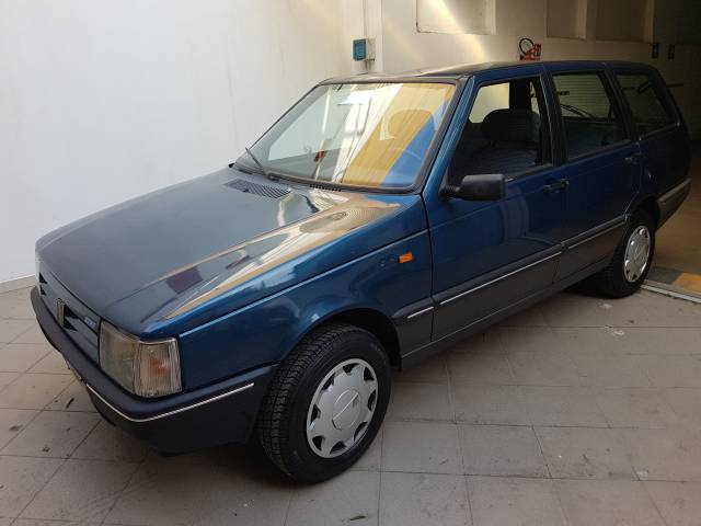 Imagen 1/11 de FIAT Duna 70 Weekend (1991)
