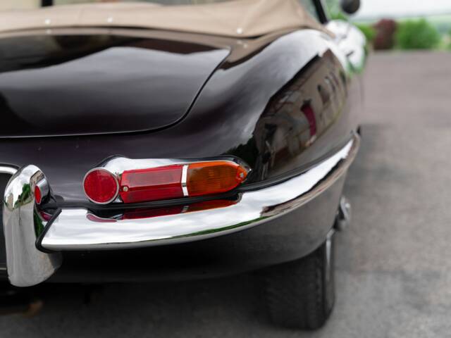 Jaguar E-Type 4.2
