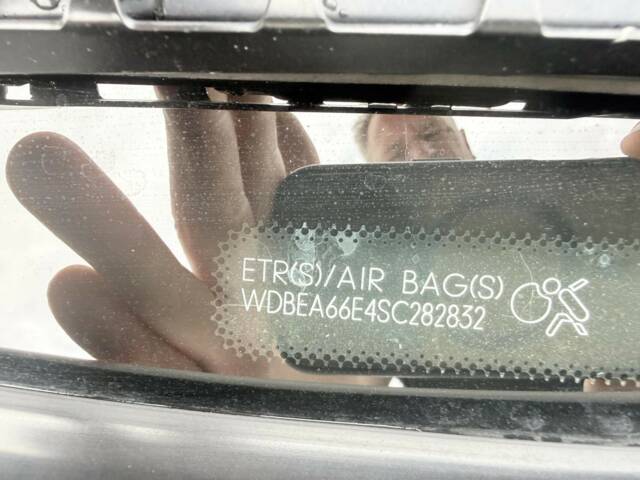 Mercedes-Benz E 320