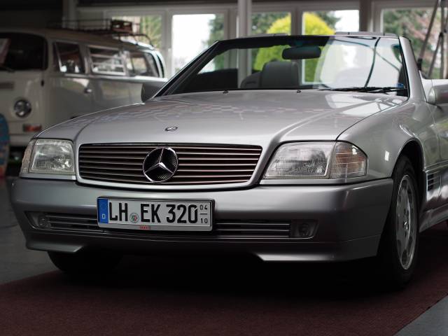 Mercedes-Benz SL 320
