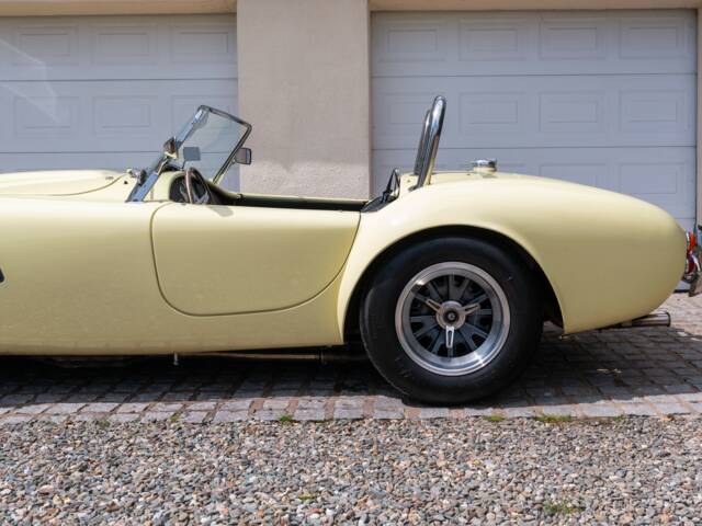 AC Cobra 289