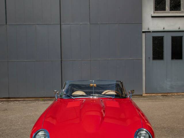 Jaguar E-Type 3.8 Flat Floor