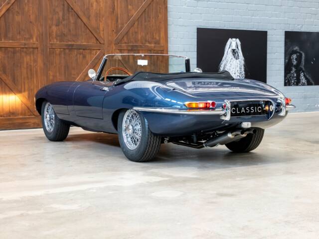 Jaguar E-Type 3.8