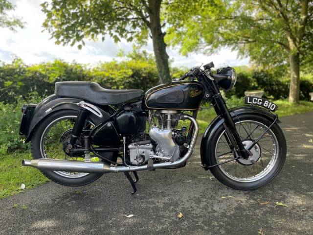 Image 1/37 of Velocette DUMMY (1953)