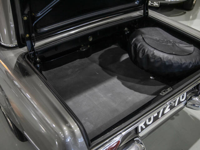 Mercedes-Benz 280 SL