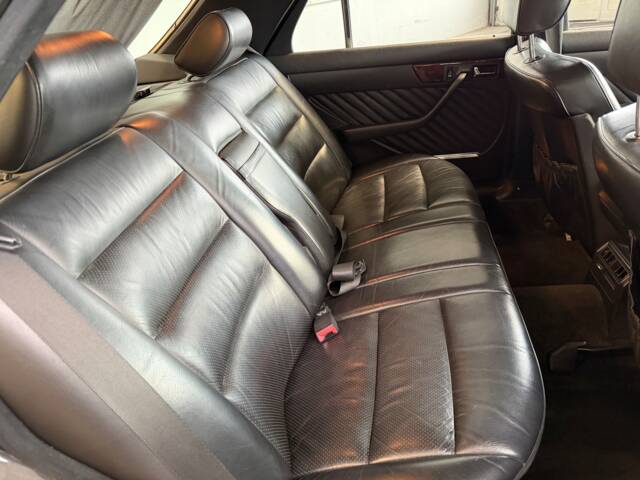 Mercedes-Benz 300 SE