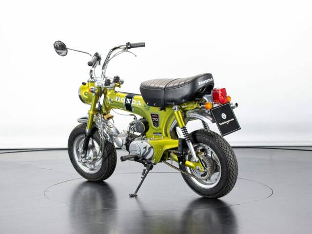 Honda ST 70 Dax