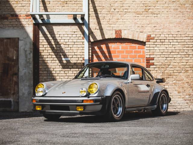 Porsche 911 Turbo 3.3