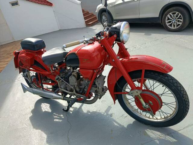 Moto Guzzi Falcone Turismo