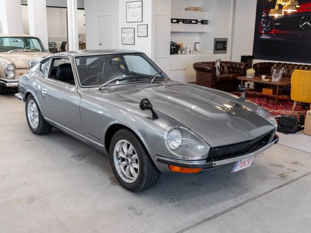 Nissan S30
